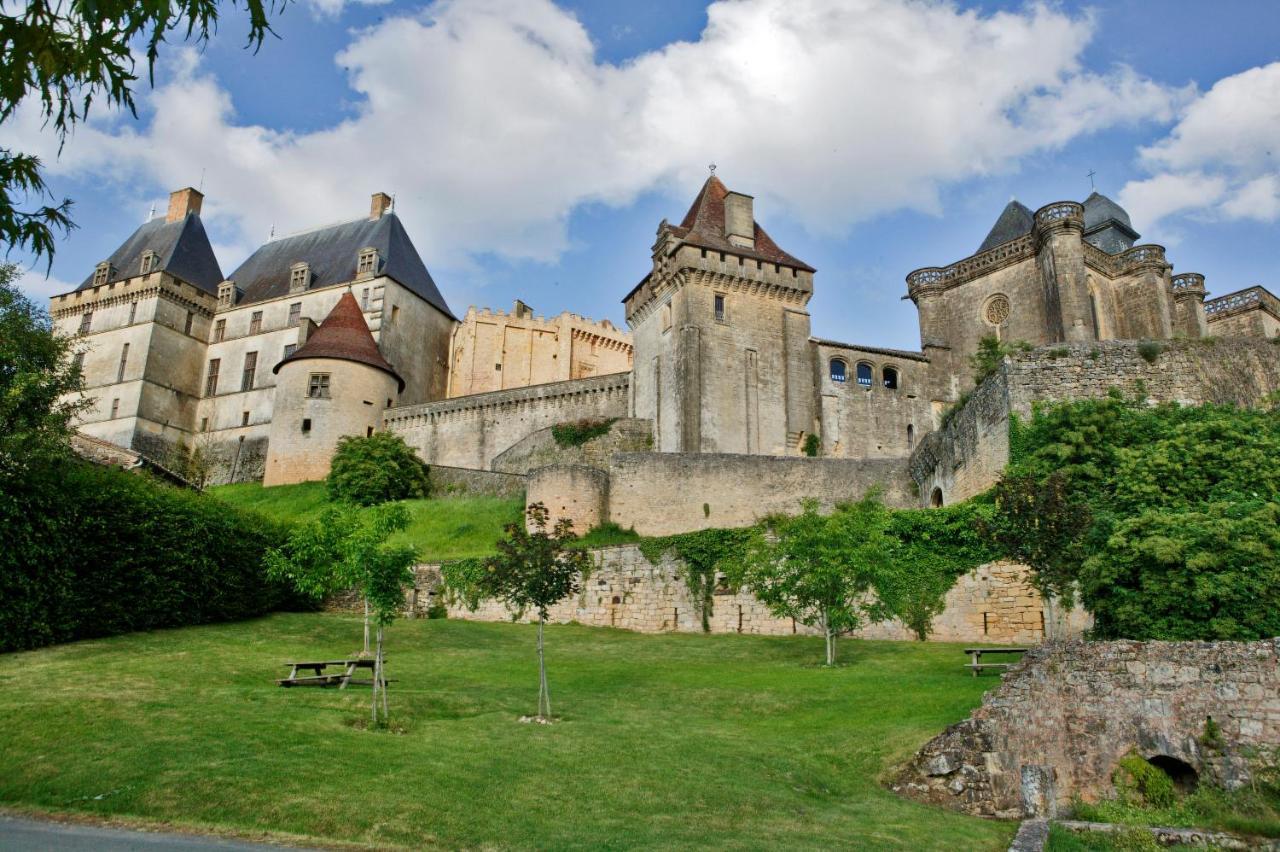 Le Prieure Du Chateau De Biron Biron  Екстер'єр фото