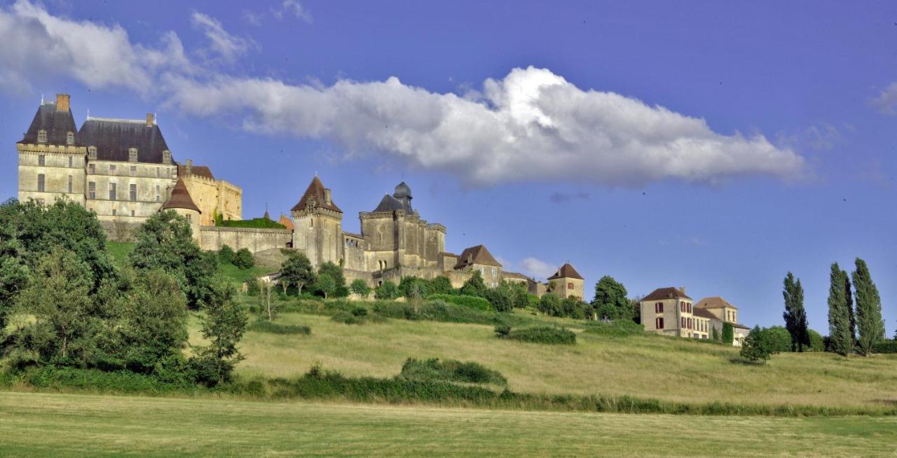 Le Prieure Du Chateau De Biron Biron  Екстер'єр фото