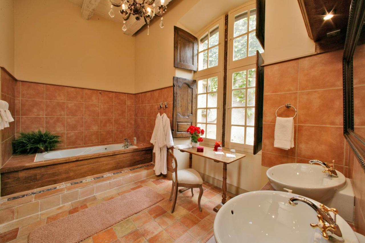 Le Prieure Du Chateau De Biron Biron  Екстер'єр фото